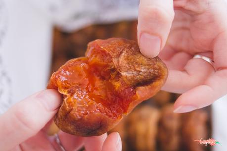 Caquis secos - 꽃 감 Caquis secos - 꽃 감