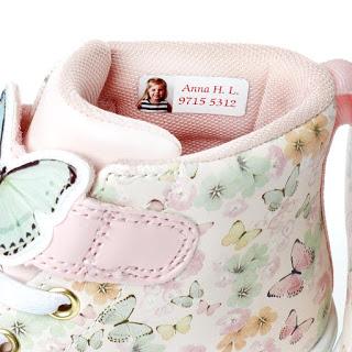 Stickers para ropa, stickers para marcar ropa, adhesivos para ropa, stickers adhesivos, cintas personalizadas para ropa, cintas con nombre para ropa, cintas con nombre para ropa de niños, cintas personalizadas, etiquetas con nombre para ropa,