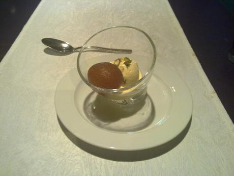 Restaurante hindú Bembi, cocina india moderna en Barcelona.