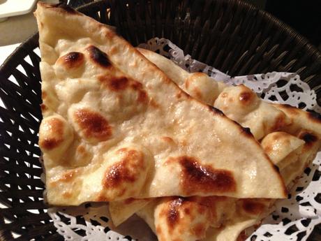 Restaurante hindú Bembi, cocina india moderna en Barcelona.