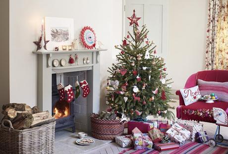 Diciembre: Interiores en Rojo Imperial