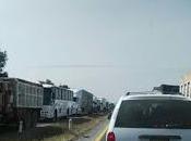Camioneta choca contra pipa autopista peñón-texcoco