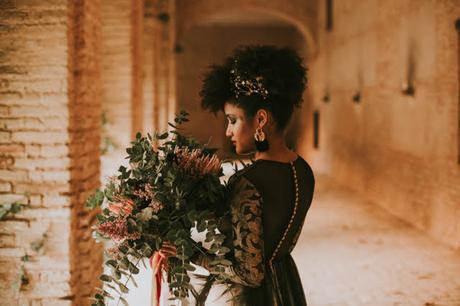 Adiós 2017...Negro y Dorado, una novia diferente Adiós 2017...Negro y Dorado, una novia diferente