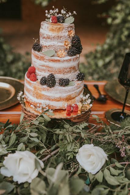Adiós 2017...Negro y Dorado, una novia diferente Adiós 2017...Negro y Dorado, una novia diferente