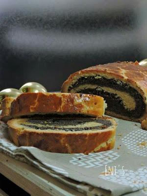 Bejgli con semillas de amapola, o el pan dulce húngaro