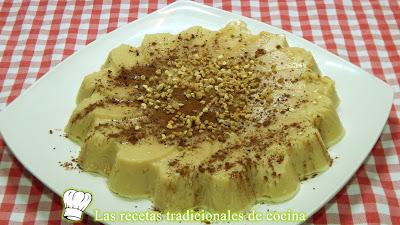 Panacota de turrón blando de almendras