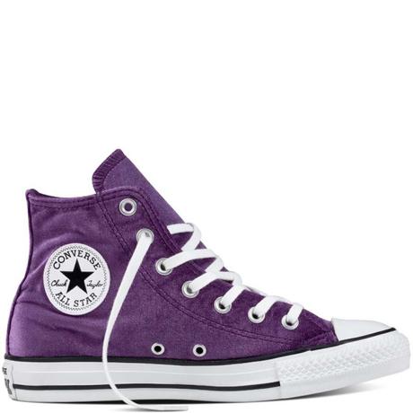 Ultra Violet 18-3838.