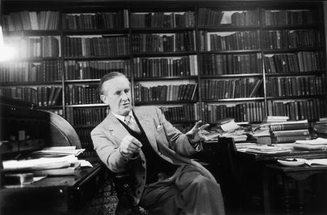 Tolkien leyendo sus obras (126ª aniversario de su nacimiento)