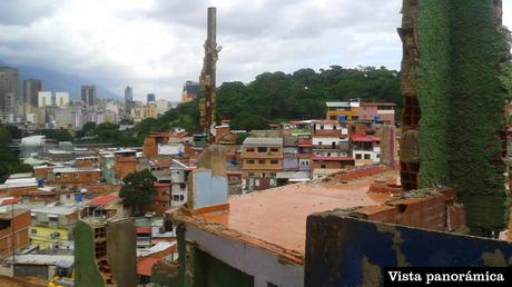 Se hunde un podrido el Cuartel de la Montaña #Venezuela #23deEnero