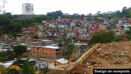 Se hunde un podrido el Cuartel de la Montaña #Venezuela #23deEnero