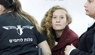 Ahed Tamimi: en celda israelí aislada y atada [+ video]