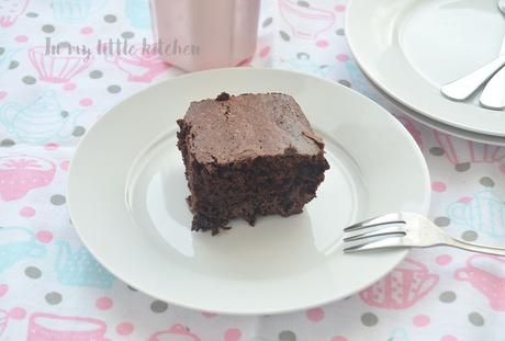 Molten choc- chunk brownies- Cooking the chef (Donna Hay) Molten choc- chunk brownies- Cooking the chef (Donna Hay)