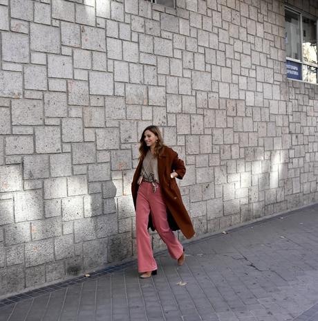 Pantalón de pana rosa