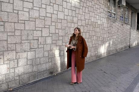 Pantalón de pana rosa