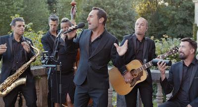 C'est la vie! Bodorrio a lo grande [Cine]