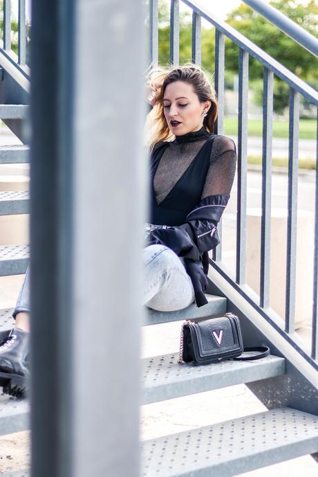 BOYFRIEND JEANS & TRANSPARENT BODY