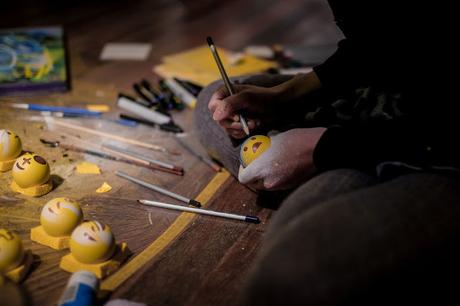 Pintó sus bolas de Pool y convirtió su simple Pool en un PoolMoji Pintó sus bolas de Pool y convirtió su simple Pool en un PoolMoji