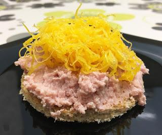 Paté mixto con huevo hilado trufado