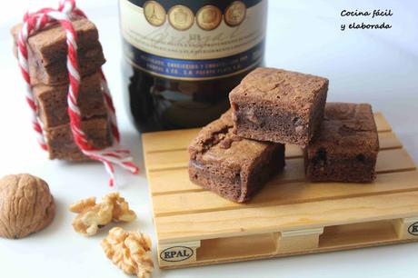 BROWNIE DE CHOCOLATE NEGRO Y RON