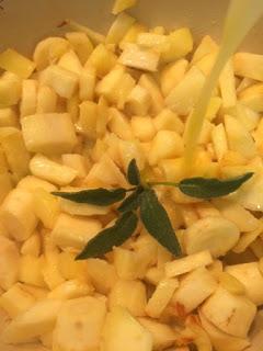 CREMA DE CHIRIVÍAS Y MANZANA