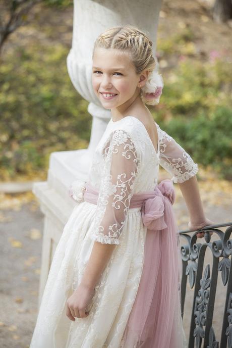 Comprar vestidos y complementos para comuniones