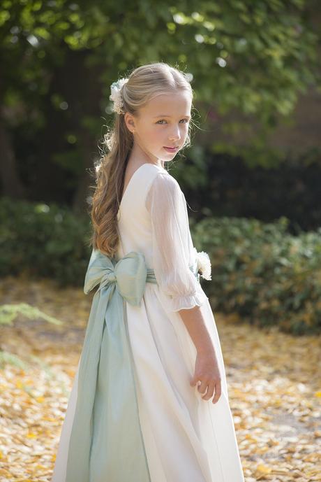 Comprar vestidos y complementos para comuniones