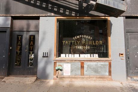 Tatuajes temporales, un diseño de espacio, como si fueran reales.