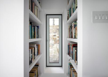 Extensión de vidrio integrada en la fachada Extensión de vidrio integrada en la fachada