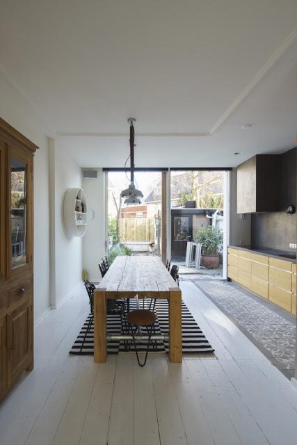 Vivienda de 1900 con diseño interior contemporáneo