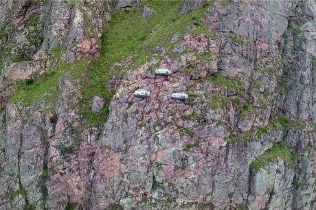 Capsulas para dormir a 400 m de altura en Perú