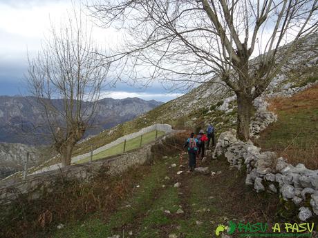 Bajando a Puente la Vidre desde Trespandiu