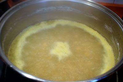 Albóndigas de Chocos en Salsa de Almendras con Gambas y Langostinos Albóndigas de Chocos en Salsa de Almendras con Gambas y Langostinos