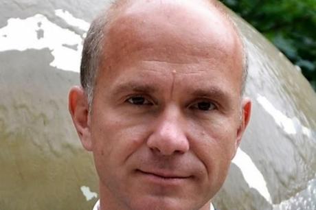 Desde un golpe militar hasta la desintegración del #pais: Son los escenarios para el futuro de #Venezuela: Prof. Robert Evan Ellis's