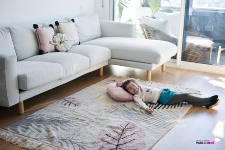 Redecorando con alfombras y cojines de Lorena Canals