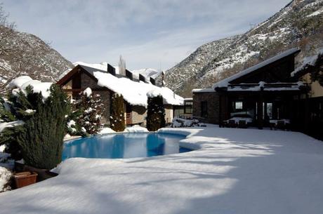 5 Escapadas a la Nieve con Forfait incluido. 5 Escapadas a la Nieve con Forfait incluido.