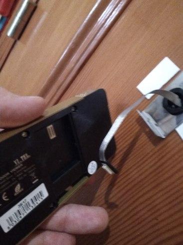 Como sustituir una mirilla normal por una digital Como sustituir una mirilla normal por una digital