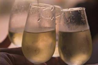 Las Edades de la Manzanilla de Sanlucar. Las Edades de la Manzanilla de Sanlucar.