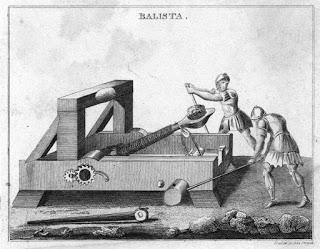 Un dibujo con una catapulta primitiva, como las que pudieron usarse en el asedio a Siracusa.