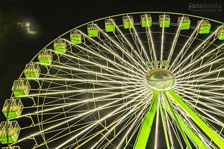 Noria en una noche mágica - Fotografía artística