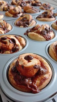 BOLLOS CON DULCE DE LECHE
