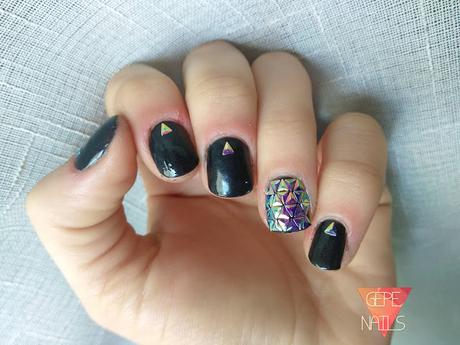 TRIANGLE NAILS | Colaboración con Beauty Bigbang TRIANGLE NAILS | Colaboración con Beauty Bigbang