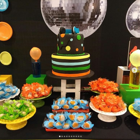 Fiesta de 15 años tema Neón party