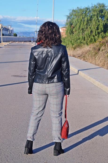 Un toque de burdeos Un toque de burdeos