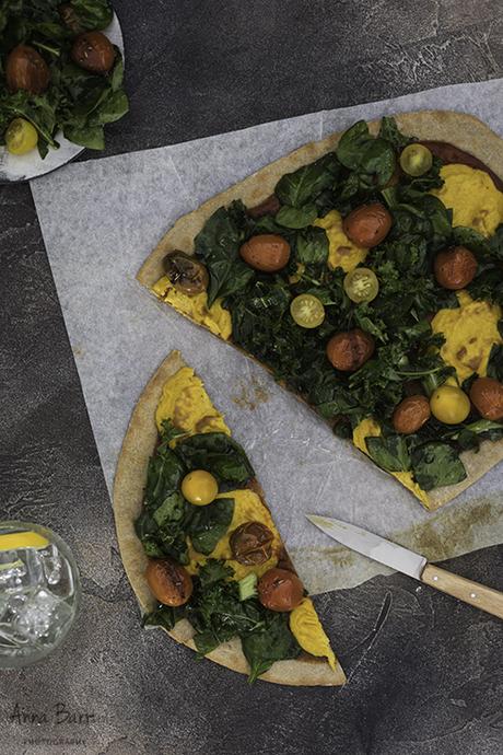 Vegan-pizza-kale-tomatoes-cheddar4