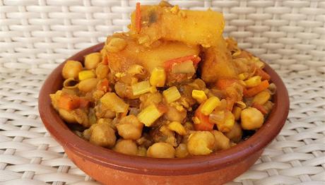 Curry de garbanzos con yuca