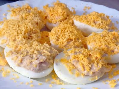 RECETA : HUEVOS RELLENOS DE ATÜN