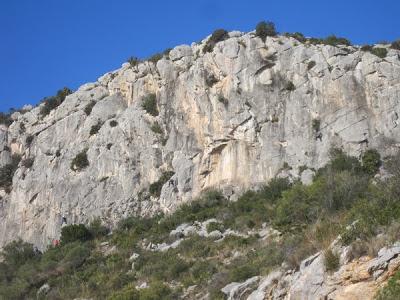 escalando en El Garraf, vía Altimira al Pic del Martell