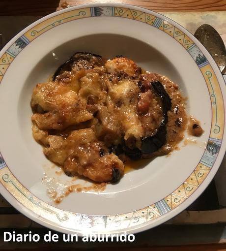 Cocinando con Vázquez Montalbán. Berenjenas con gambas al horno