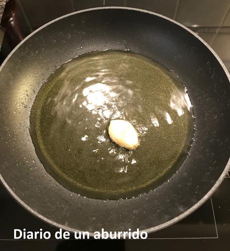 Cocinando con Vázquez Montalbán. Berenjenas con gambas al horno