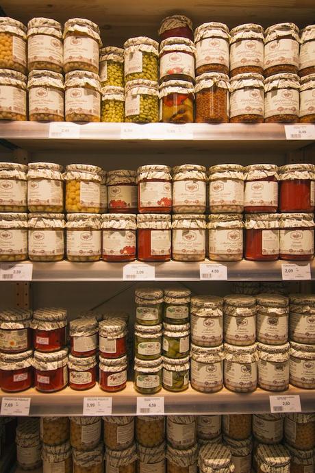 All You Need Is Juice · Frutería 3.0 en l’Eixample fuiteca barcelona conservas